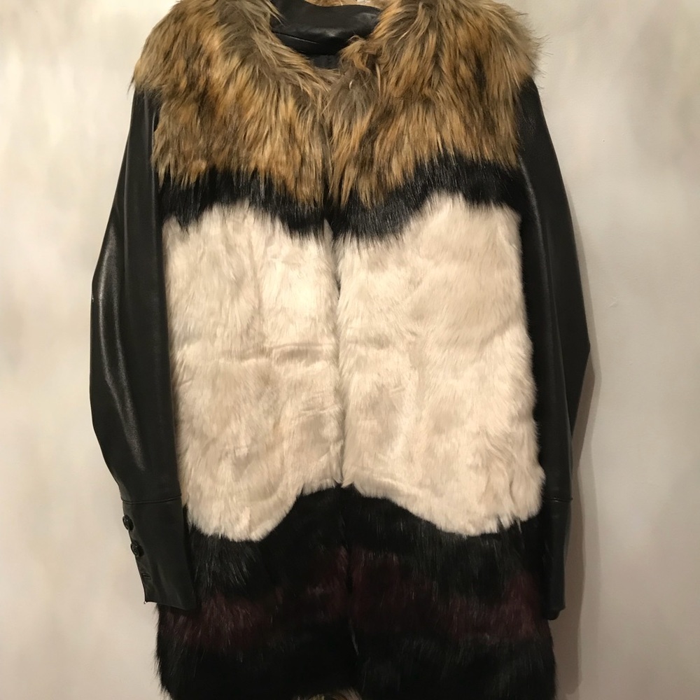 Colorblock Fur Vest - Picture 4 of 4